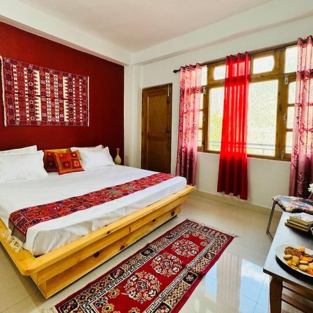 Pine View Retreat Homestay Kalpa Exterior photo